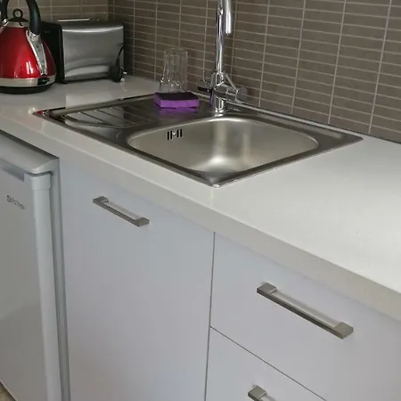 Sea Breeze Apts Sleeps 6